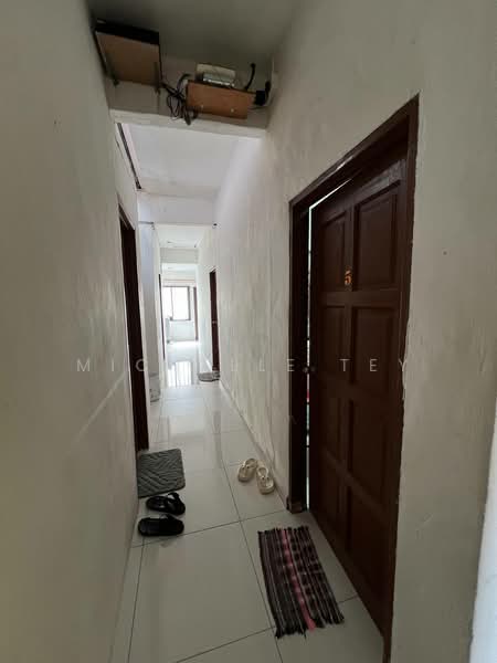 1-storey Terraced House for Sale in Taman Sri Tebrau (Johor Bahru) - Michelle Tey - Corridor - PropertyGuru.com.my