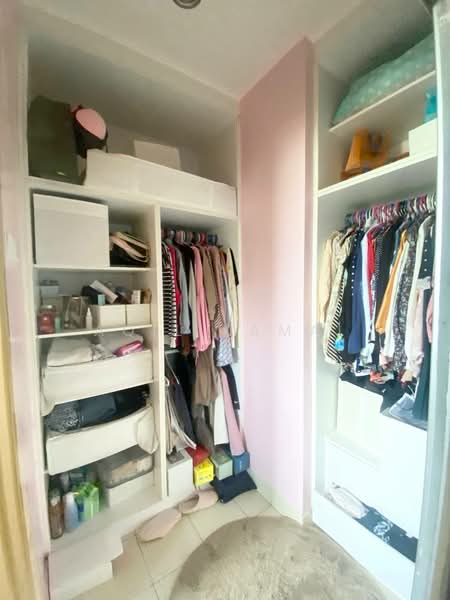 For Sale - Seksyen 7