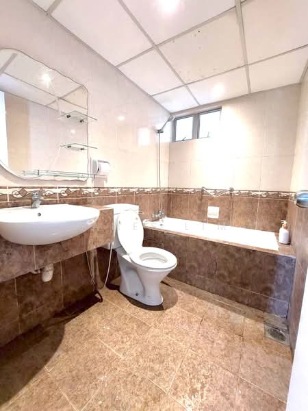 Kondominium untuk Disewa di Villa Makmur - James Lim - Bathroom - PropertyGuru.com.my
