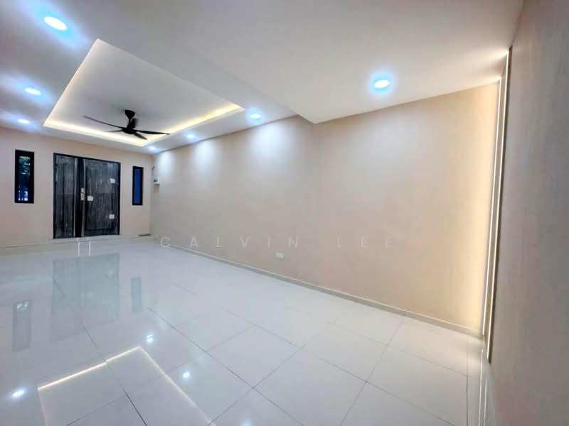 1-storey Terraced House for Sale in Taman Sri Skudai (Skudai) - Calvin Lee - Living Room - PropertyGuru.com.my