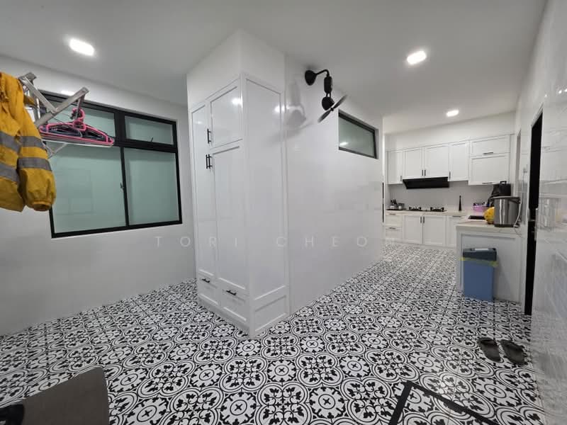 2-storey Terraced House for Rent in Taman Austin Duta (Tebrau) - Tori Cheon - Kitchen - PropertyGuru.com.my