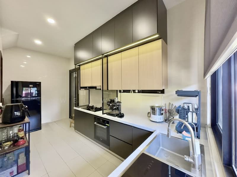 Semi-Detached House for Sale in Telok Panglima Garang (Selangor) - Wei Wei Low - Kitchen - PropertyGuru.com.my