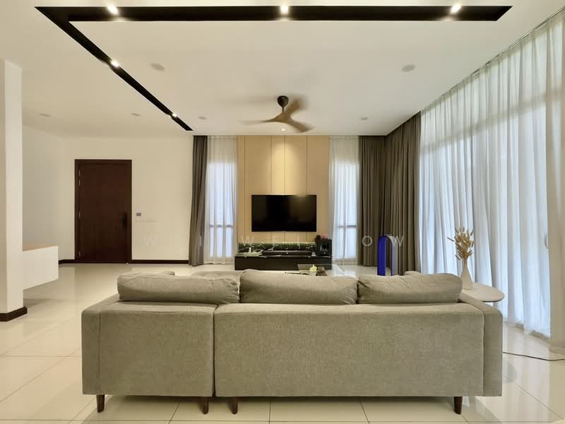 Rumah Berkembar untuk Dijual di Telok Panglima Garang (Selangor) - Wei Wei Low - Living Room - PropertyGuru.com.my