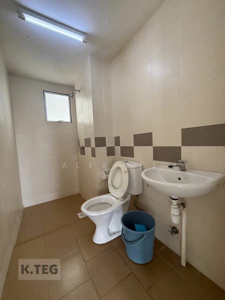 Pangsapuri untuk Dijual di Pangsapuri Seri Mutiara - Alex Lee - Bathroom - PropertyGuru.com.my
