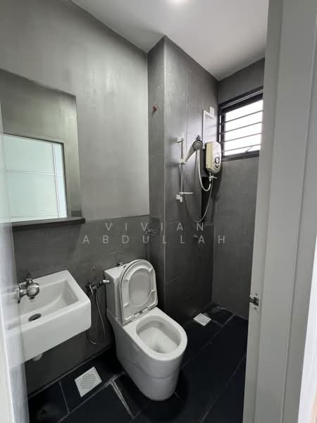 Rumah Teres untuk Dijual di Taman Pulai Jaya (Kulai) - Vivian Abdullah - Bathroom - PropertyGuru.com.my