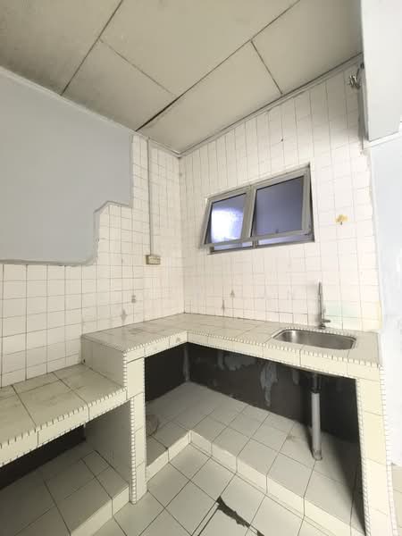 Rumah Teres 2-Tingkat untuk Dijual di Taman Teluk Pulai (Klang) - Vivan Tan - Kitchen - PropertyGuru.com.my