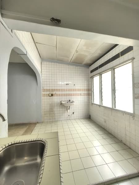 Rumah Teres 2-Tingkat untuk Dijual di Taman Teluk Pulai (Klang) - Vivan Tan - Kitchen - PropertyGuru.com.my
