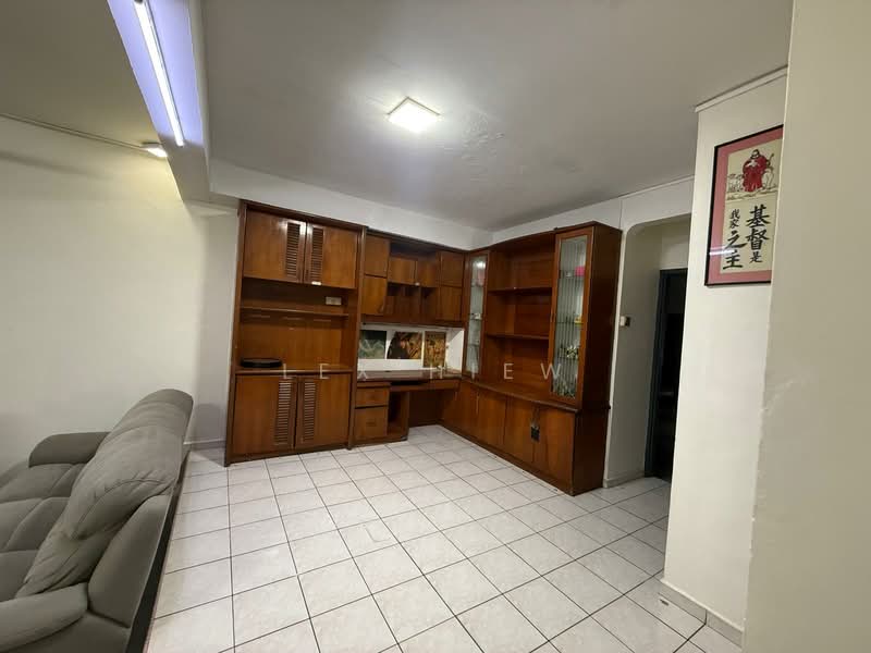 2-storey Terraced House for Rent in Taman Bukit Mewah (Tampoi) - Lex Hiew - Living Room - PropertyGuru.com.my