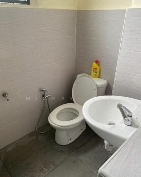 Apartment for Rent at Sri Damansara Court - Michael Lee - Bathroom - PropertyGuru.com.my