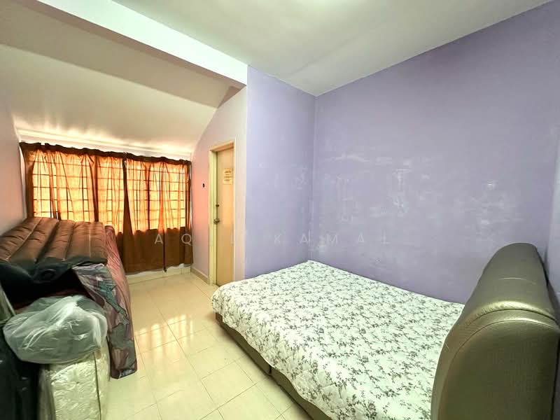 Terraced House for Sale in Bandar Putra Permai (Seri Kembangan) - Aqil Kamal - PropertyGuru.com.my