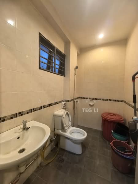 Townhouse for Sale in Shah Alam (Selangor) - Alex Lee - Bathroom - PropertyGuru.com.my