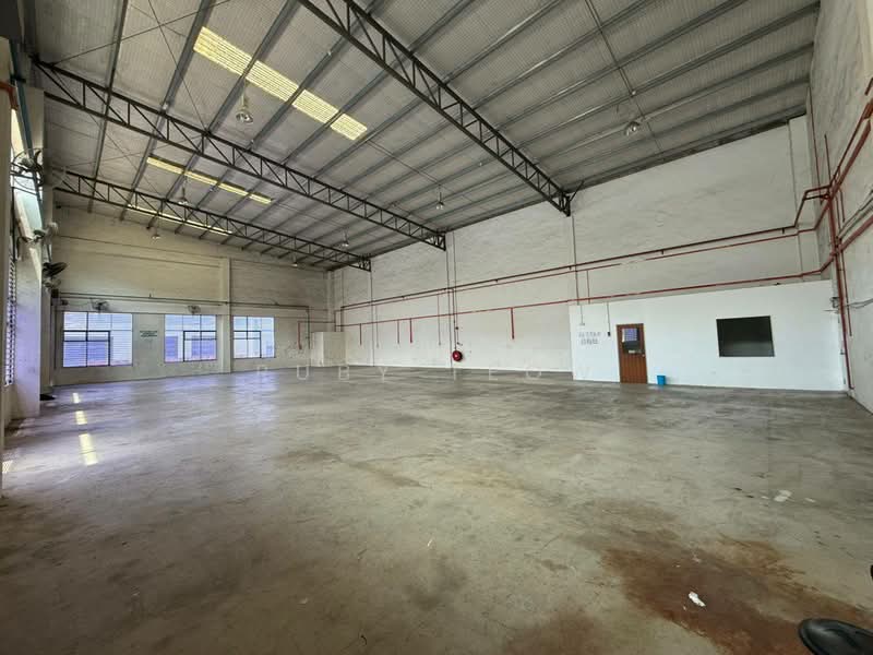 Setia Business Park 1 - 1.5 Storey Semi-Detached Factory for Rent - 4