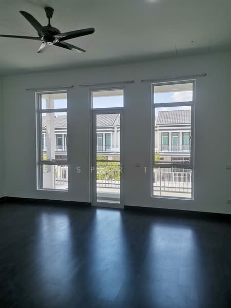 Merrydale 2 Storey Terrace House @ Eco Majestic Semenyih For Rent - 4