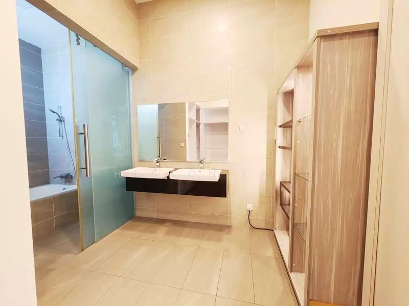 Semi-Detached House for Rent in Eco Botanic (Iskandar Puteri (Nusajaya)) - Heston Lai - Bathroom - PropertyGuru.com.my