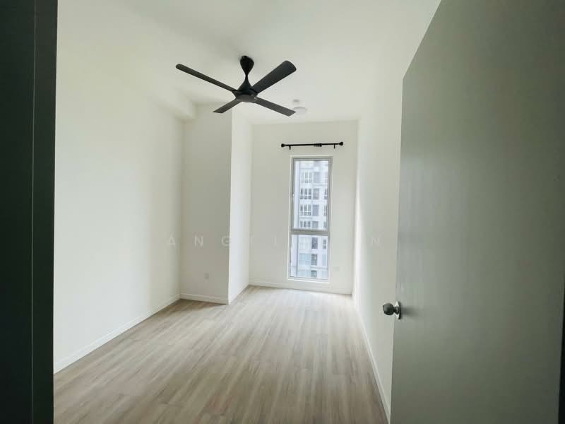 Condominium for Rent at Lakefront Residence - Angel Tan - Bedroom - PropertyGuru.com.my