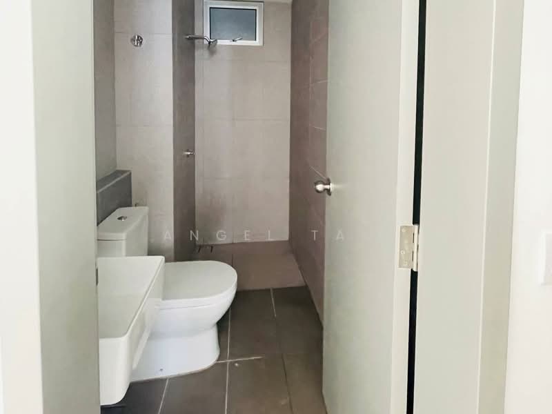 Condominium for Rent at Lakefront Residence - Angel Tan - Bathroom - PropertyGuru.com.my
