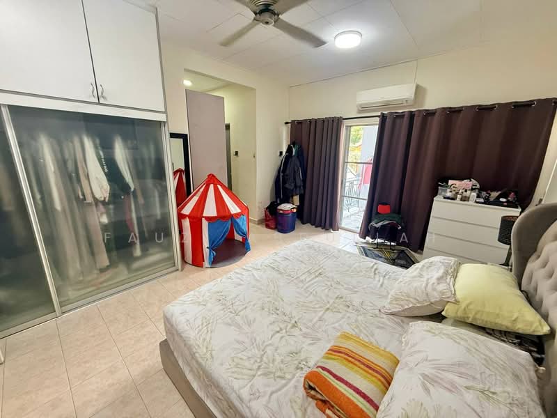 Terraced House for Sale in Bukit Jelutong (Shah Alam) - Fauzi Abdullah - Bedroom - PropertyGuru.com.my