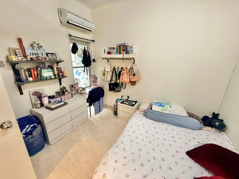 Terraced House for Sale in Bukit Jelutong (Shah Alam) - Fauzi Abdullah - Bedroom - PropertyGuru.com.my