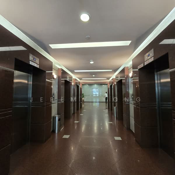 Office for Sale in KLCC (KL City Centre) - Jeremy Yong - Corridor - PropertyGuru.com.my