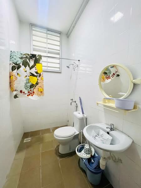 2-storey Terraced House for Sale in Bangi (Selangor) - Gudrotullah Ikhwan - Bathroom - PropertyGuru.com.my
