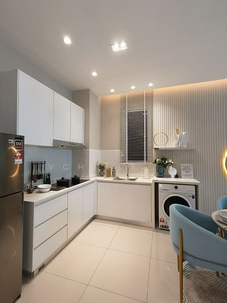 Service Residence for Sale at Vista Tiara (MBW Bay) - Vchelle. C - Kitchen - PropertyGuru.com.my