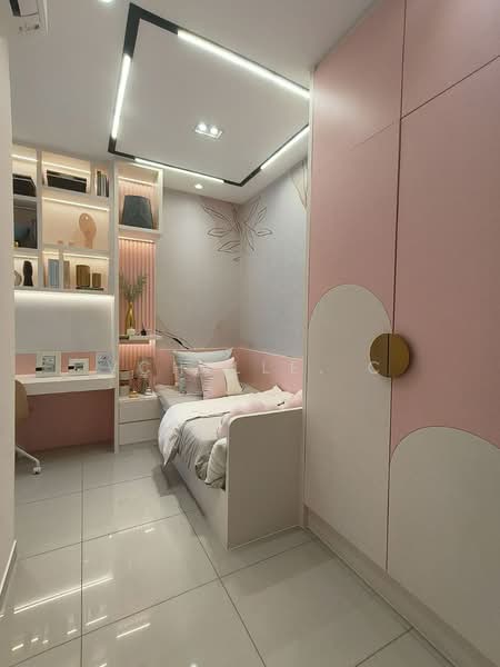 Service Residence for Sale at Vista Tiara (MBW Bay) - Vchelle. C - Bedroom - PropertyGuru.com.my