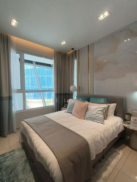 Service Residence for Sale at Vista Tiara (MBW Bay) - Vchelle. C - Bedroom - PropertyGuru.com.my