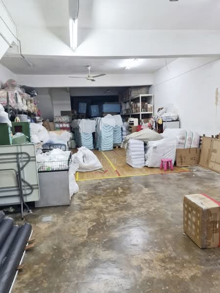 Shop for Sale in Cheras (Kuala Lumpur) - Adelin Teh - Interior - PropertyGuru.com.my