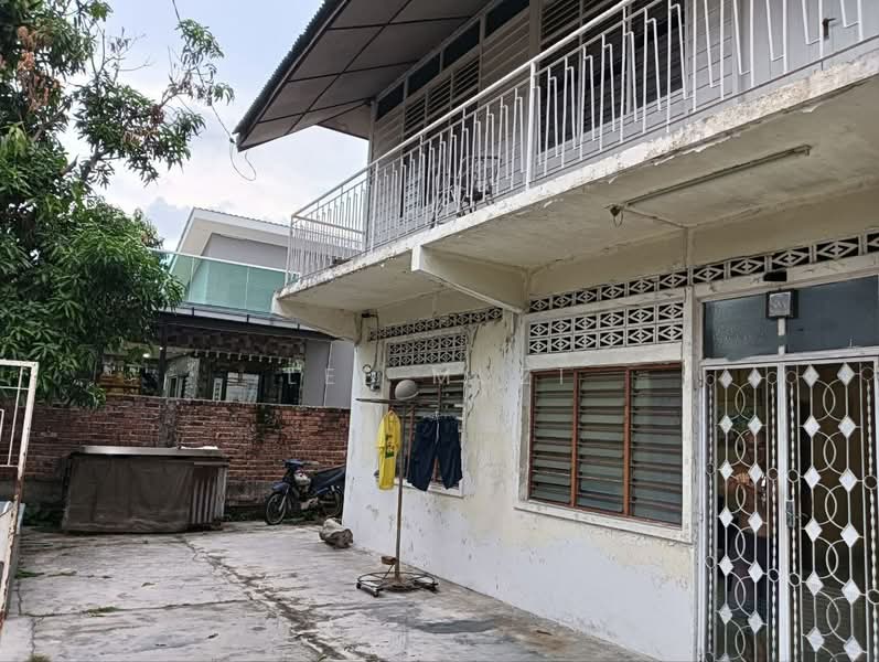 Bungalow for Sale in Buntong (Ipoh) - Lee Muzi - Exterior - PropertyGuru.com.my