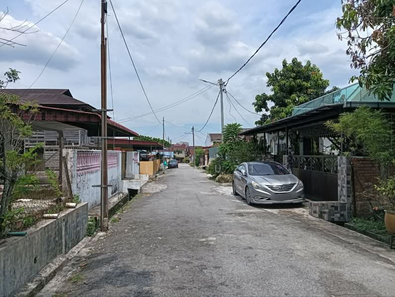 Bungalow for Sale in Buntong (Ipoh) - Lee Muzi - Exterior - PropertyGuru.com.my