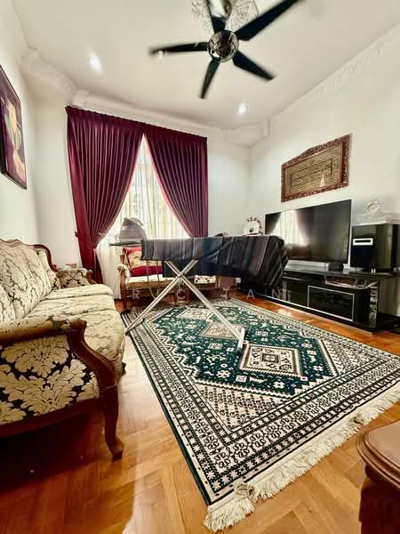 Rumah Berkembar untuk Dijual di Johor Bahru (Johor) - Eric Tan - Living Room - PropertyGuru.com.my