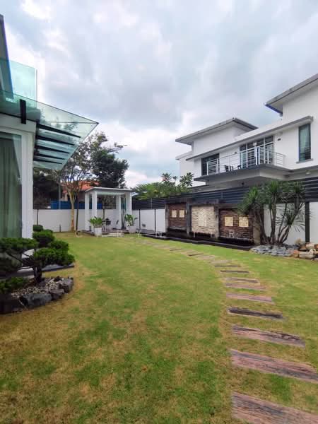 Semi-Detached House for Sale in Johor Bahru (Johor) - Caryn Ter - Garden - PropertyGuru.com.my
