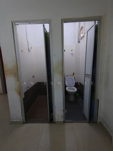 Rumah Teres 1 Tingkat untuk Disewa di Taman Merak (Simpang Ampat) - Yan Sung Lee - Bathroom - PropertyGuru.com.my