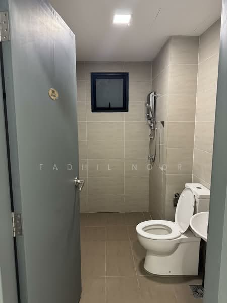 Servis Apartment untuk Disewa di TRIO By Setia - FADHIL NOOR - Bathroom - PropertyGuru.com.my