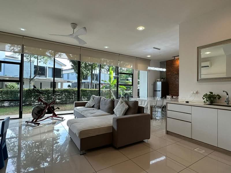 Semi-Detached House for Sale in Senibong (Permas Jaya) - Kelvin Kong Wren - Living Room - PropertyGuru.com.my