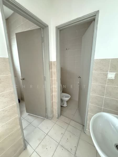 Shop / Office for Sale in Shah Alam (Selangor) - Christine Tan - Bathroom - PropertyGuru.com.my