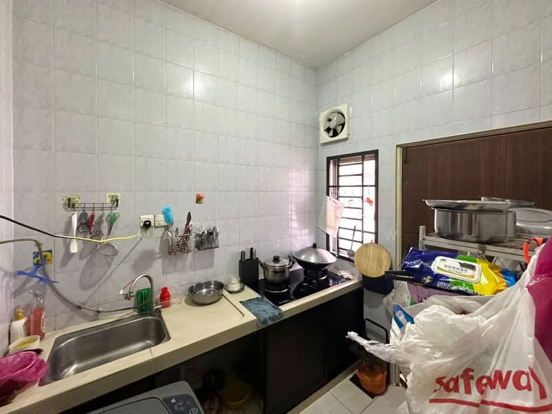 2-storey Terraced House for Sale in Setia Tropika (Johor Bahru) - Rachael Lew - Kitchen - PropertyGuru.com.my