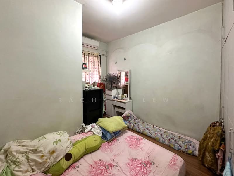 2-storey Terraced House for Sale in Setia Tropika (Johor Bahru) - Rachael Lew - Bedroom - PropertyGuru.com.my