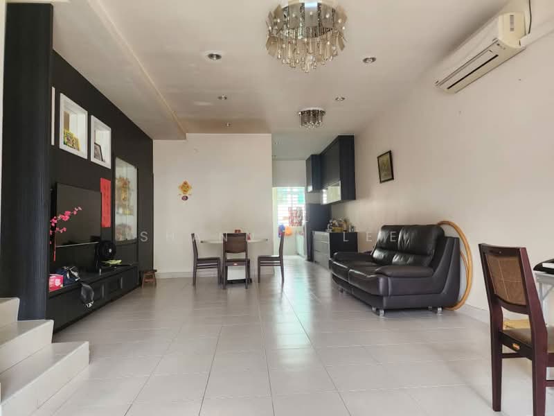 Rumah Teres 2 Tingkat untuk Disewa di Taman JP Perdana (Johor Bahru) - Shannen Lee - Living Room - PropertyGuru.com.my
