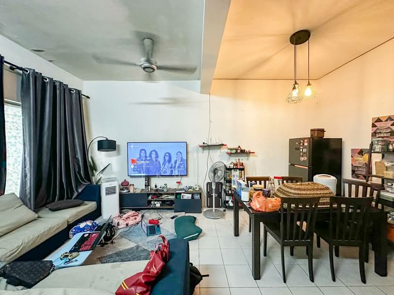2-storey Terraced House for Sale in Seri Kembangan (Selangor) - Gudrotullah Ikhwan - Living Room - PropertyGuru.com.my