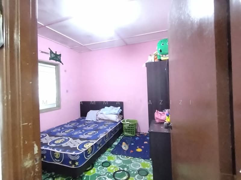Terraced House for Sale in Peramu Jaya 3 (Pahang Tua) - Mohammad Azizi - Bedroom - PropertyGuru.com.my