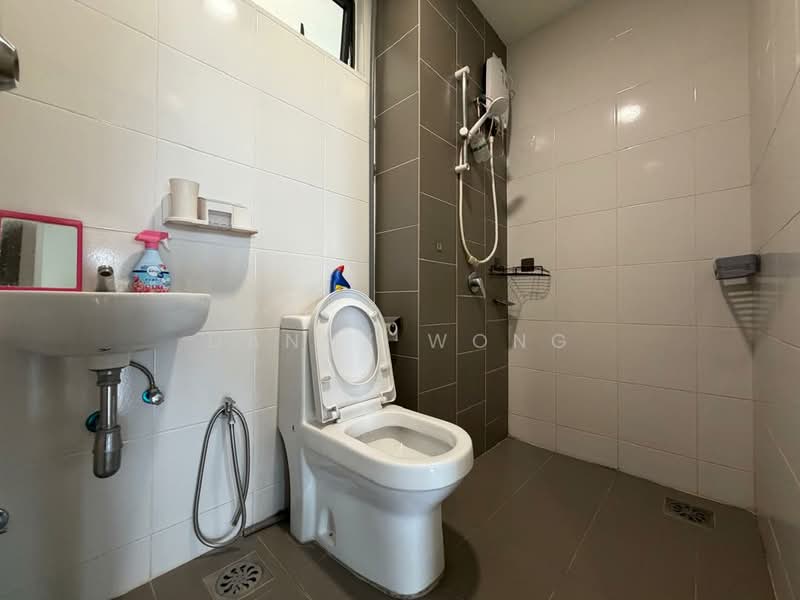 Kondominium untuk Disewa di Legendview - Danny Wong - Bathroom - PropertyGuru.com.my