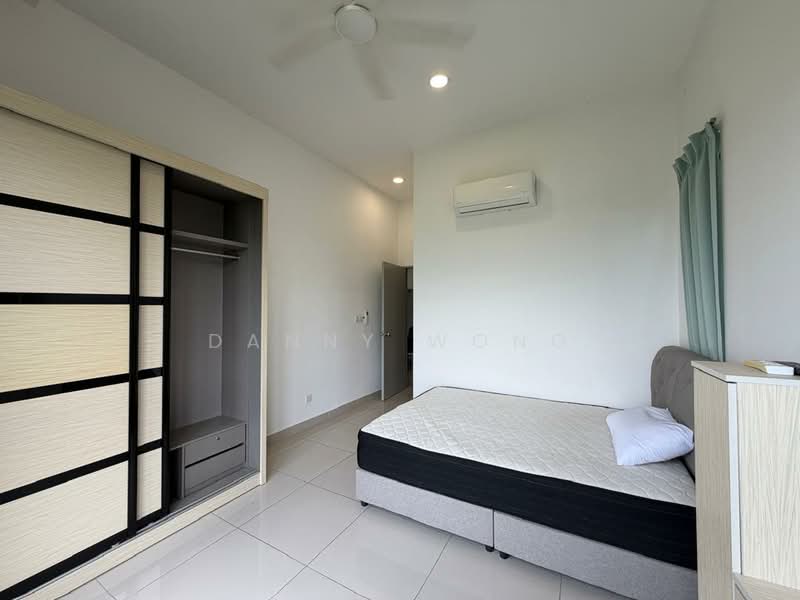 Kondominium untuk Disewa di Legendview - Danny Wong - Bedroom - PropertyGuru.com.my