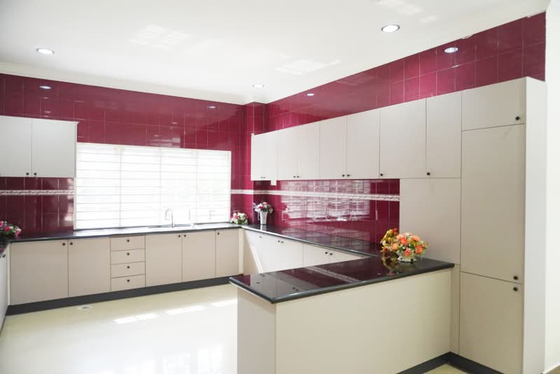 Rumah Banglo untuk Disewa di Country Heights (Kajang) - Eiffel Lai - Kitchen - PropertyGuru.com.my