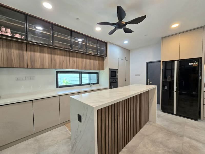 Rumah Teres 2 Tingkat untuk Dijual di Alam Impian (Shah Alam) - Aizat Saifulrullah - Kitchen - PropertyGuru.com.my
