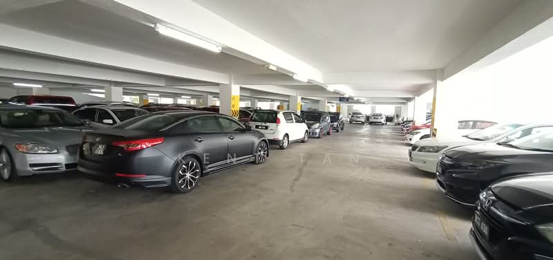 Retail Space for Rent in Seri Kembangan (Selangor) - Kent Tan - Car Park - PropertyGuru.com.my