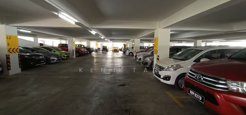 Retail Space for Rent in Seri Kembangan (Selangor) - Kent Tan - Car Park - PropertyGuru.com.my