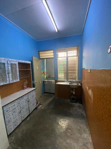 Flat for Sale at Taman Seri Orkid - Smith Goh - Kitchen - PropertyGuru.com.my