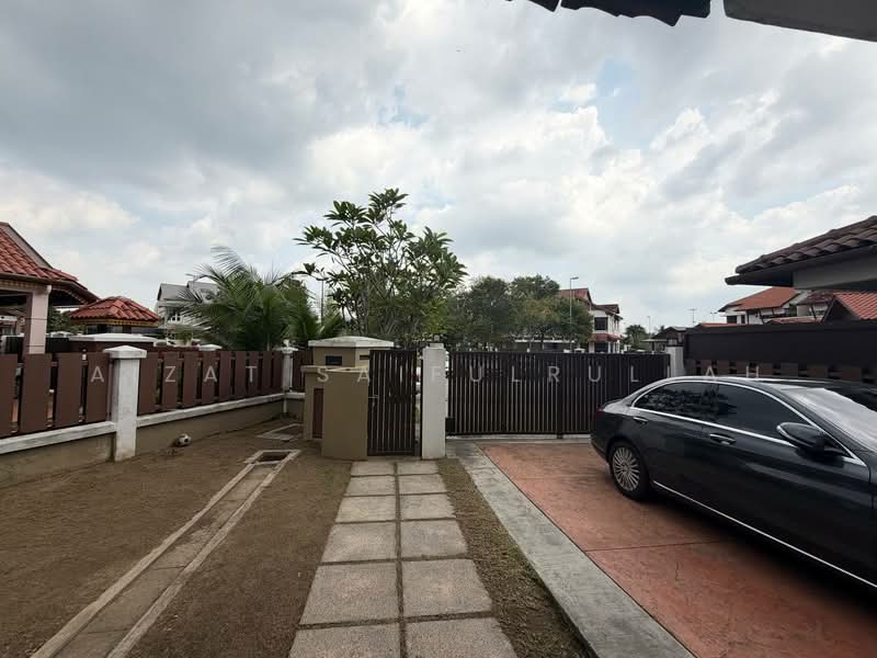 Rumah Berkembar untuk Dijual di Alam Impian (Shah Alam) - Aizat Saifulrullah - Exterior - PropertyGuru.com.my