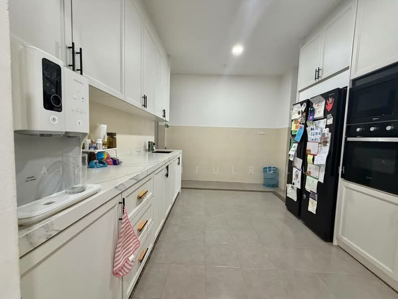 Rumah Berkembar untuk Dijual di Alam Impian (Shah Alam) - Aizat Saifulrullah - Kitchen - PropertyGuru.com.my